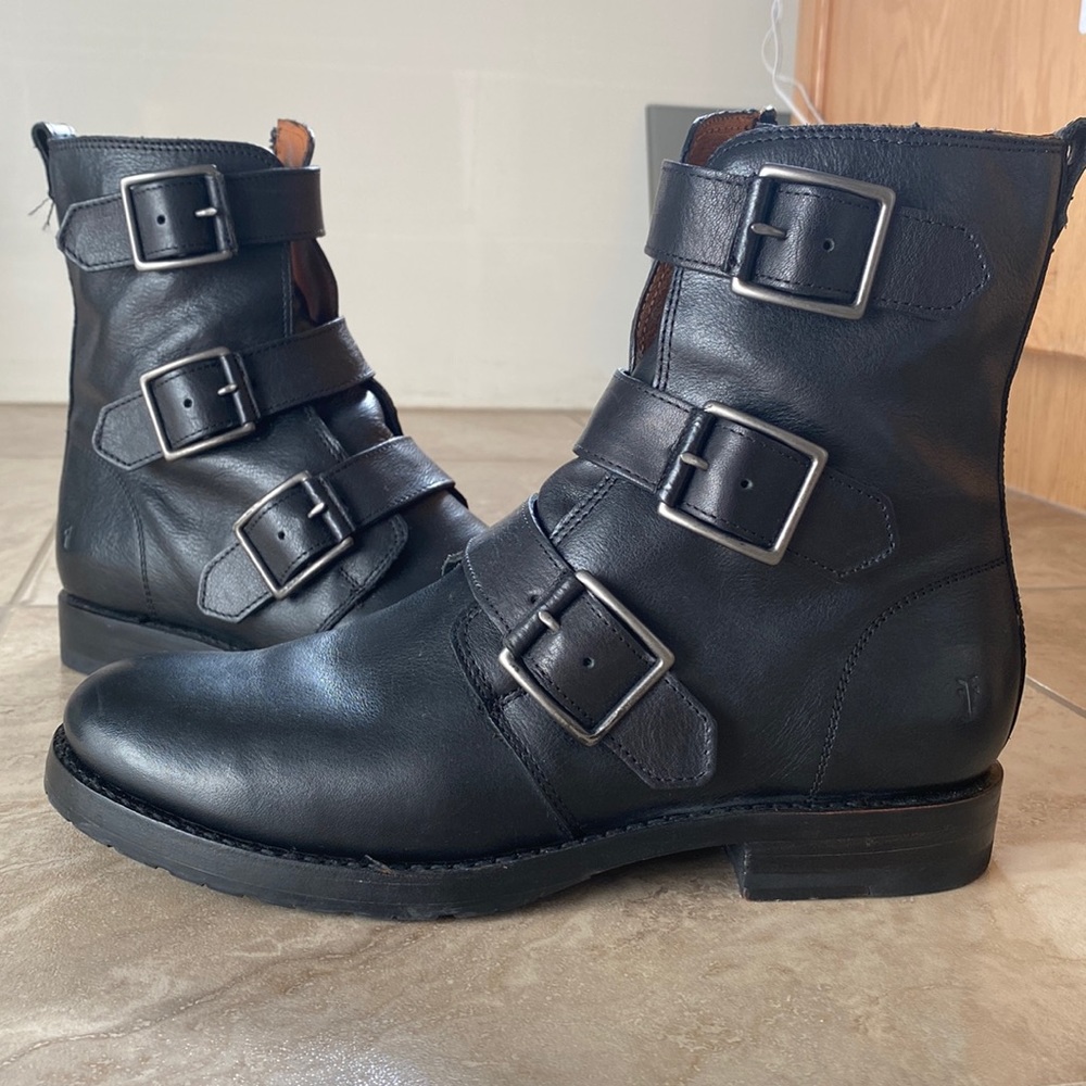 FRYE Natalie triple buckle moto leather boots size 8